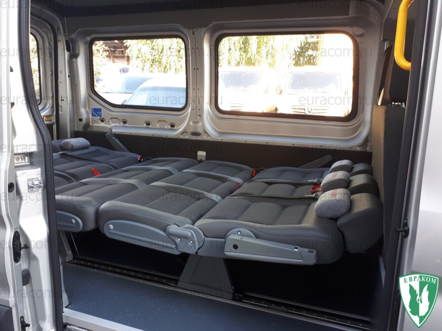 Ford Transit Kombi 8+1