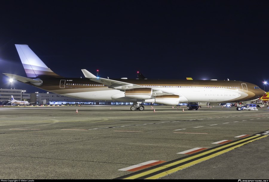 Самолёт Airbus a340-300 Bourkhan m-IABU