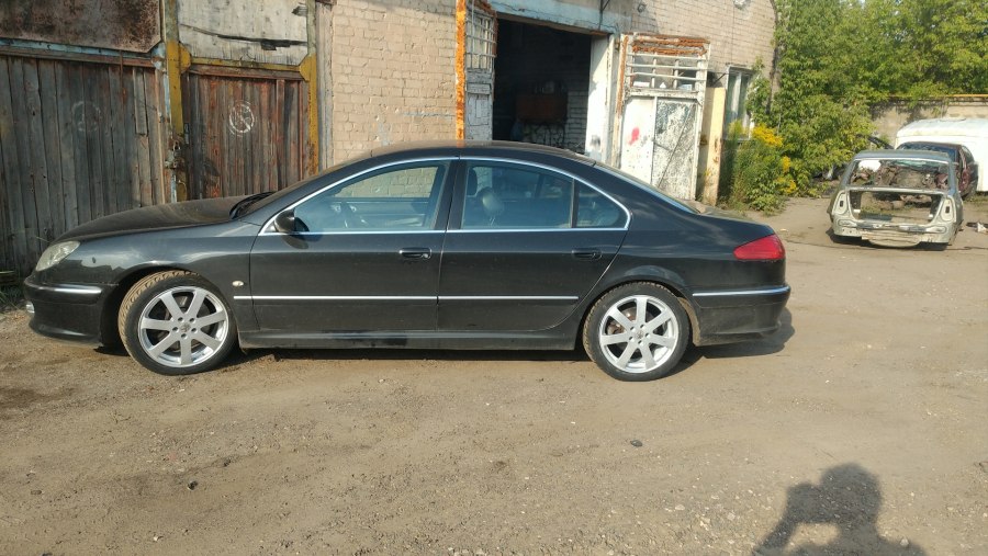 Peugeot 607