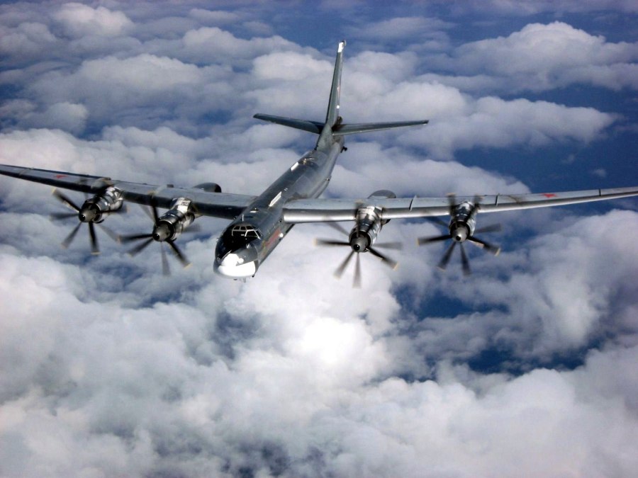 Самолет дальней авиации ту-95 МС