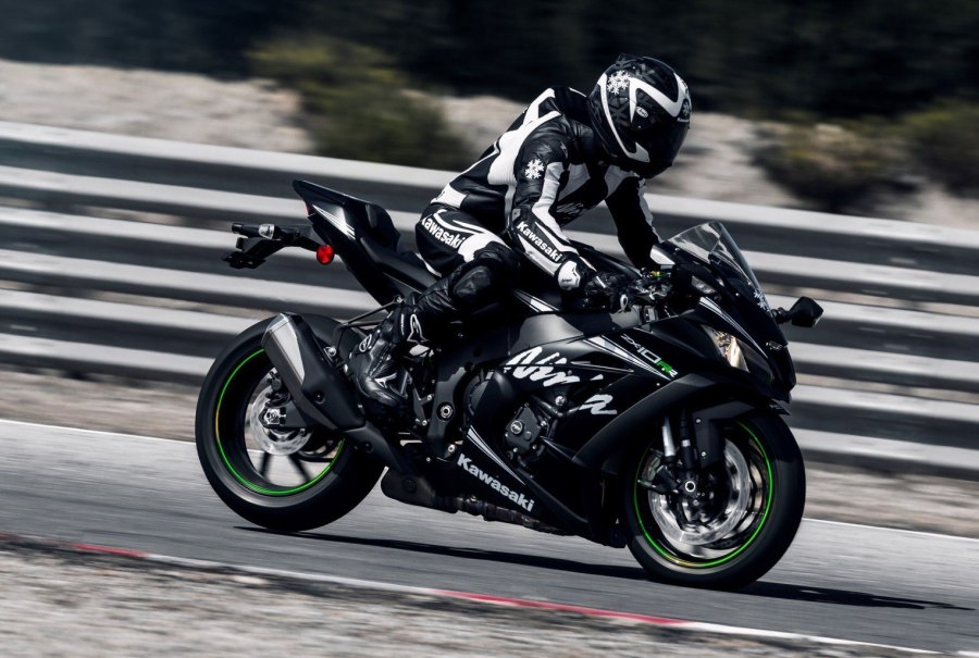 Мотоцикл Кавасаки ниндзя 250 r