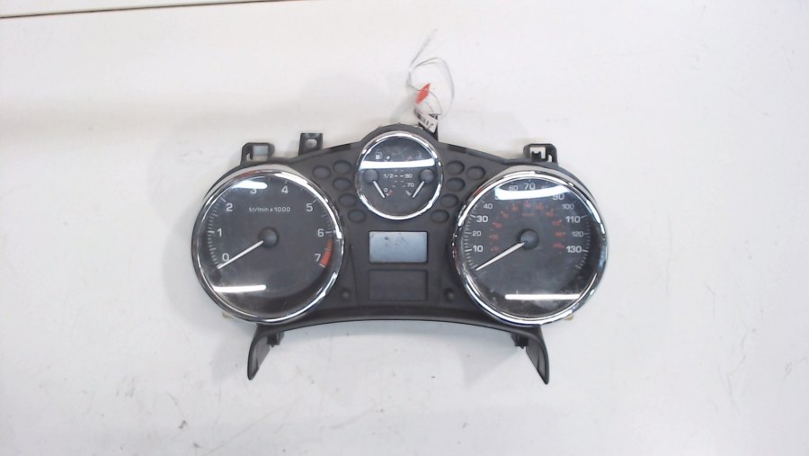 Приборка Peugeot 308