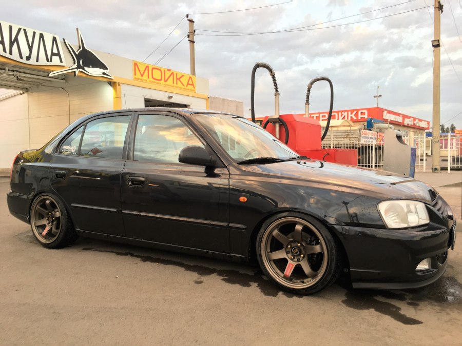 Hyundai Accent стенс