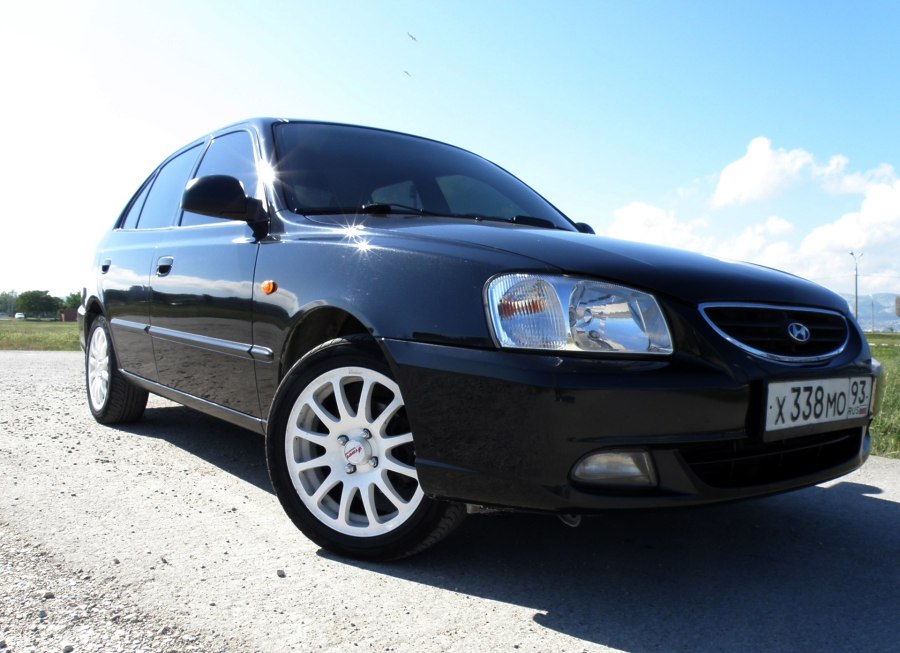 Hyundai Accent r15