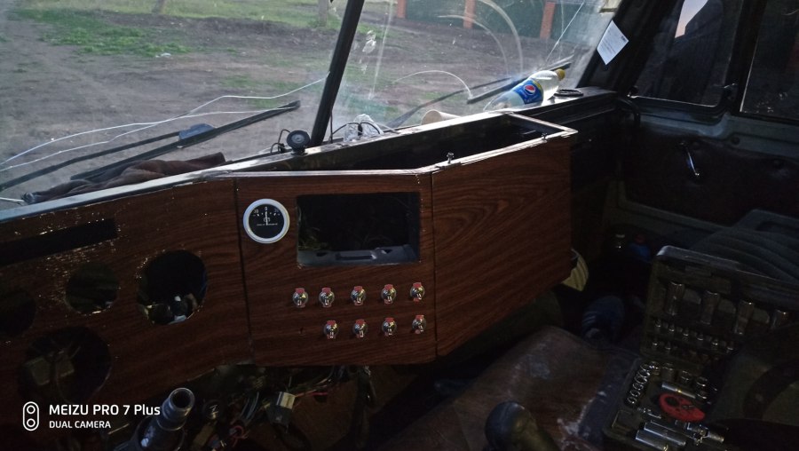 Полка на панель КАМАЗ 65115