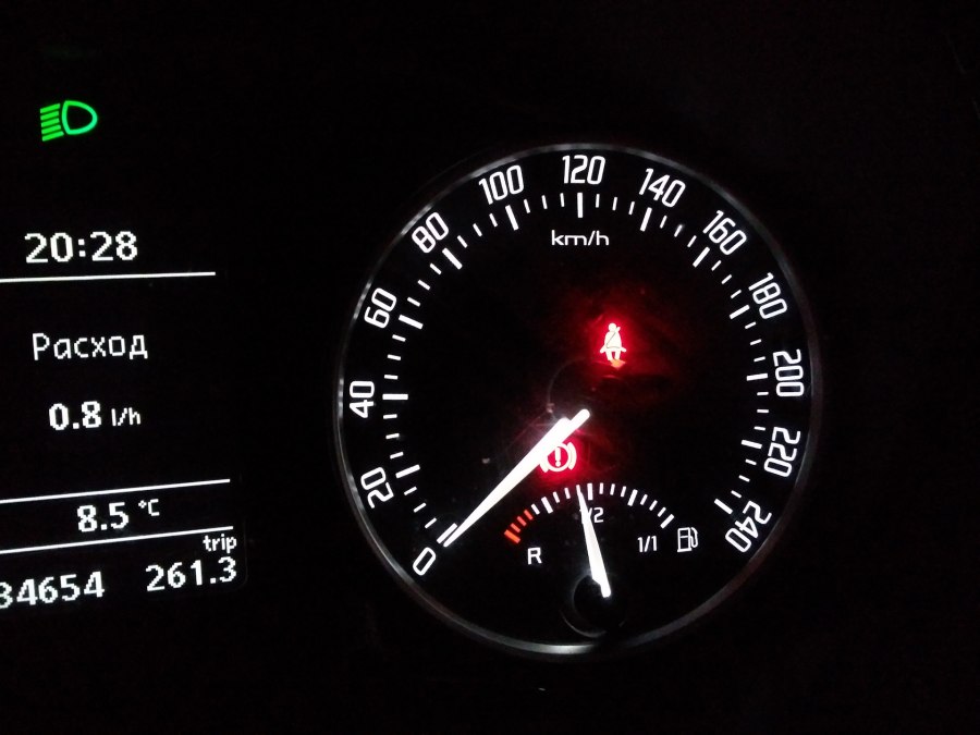 Значки на панели приборов приборов автомобиля Тойота