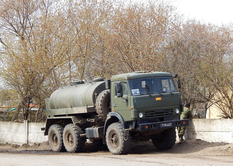 Урал 4320 Элекон бензовоз