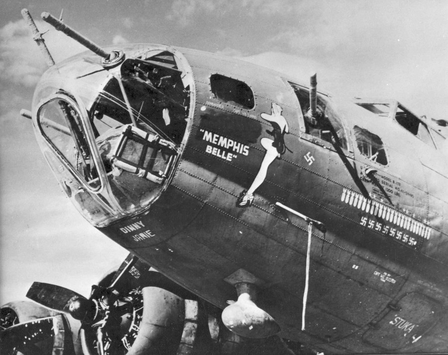 Пилот b-17 Memphis Belle