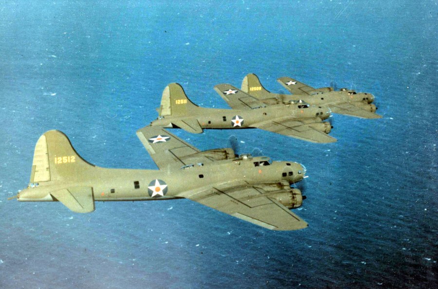 Самолет b-17f "Memphis Belle"
