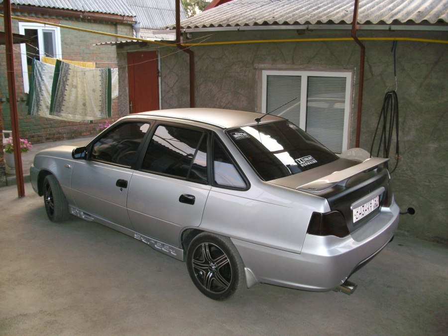 Daewoo Nexia 2008 Tuning белый