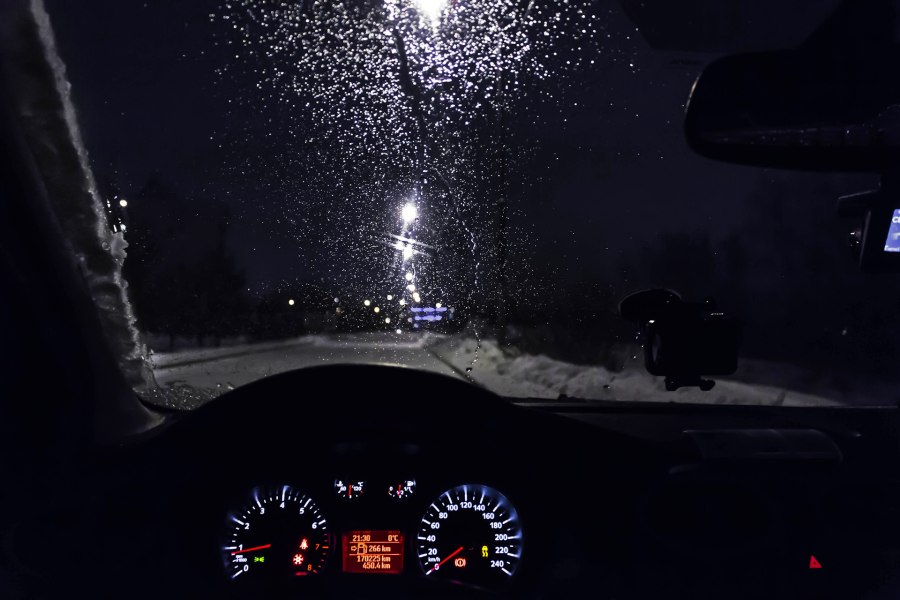 За рулём Ford Focus 2 зимой ночью