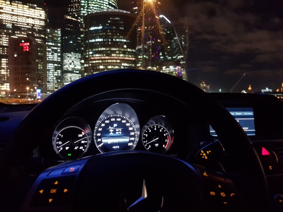 За рулём Ford Focus 2 зимой ночью