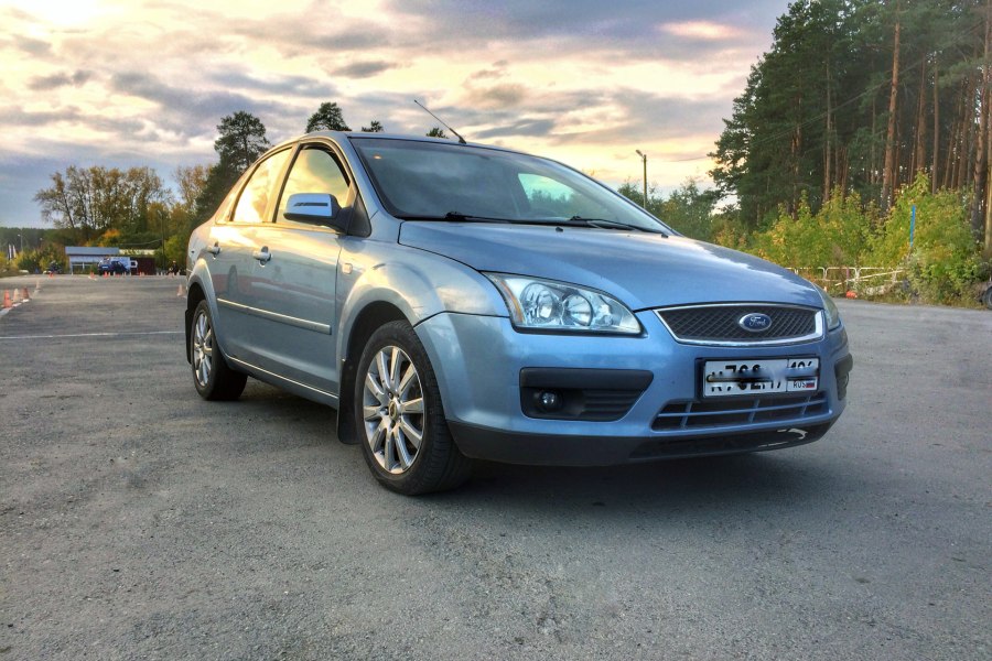 Ford Focus 2 2011 седан