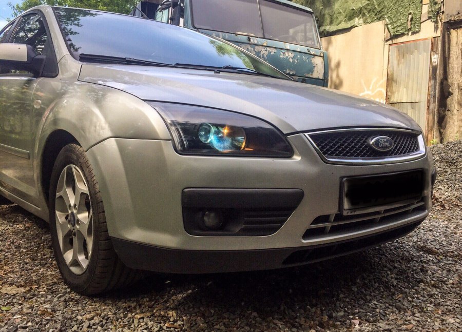 Ford Focus 2 седан серебристый