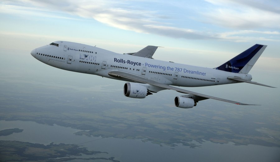 Самолет Боинг 747 SP