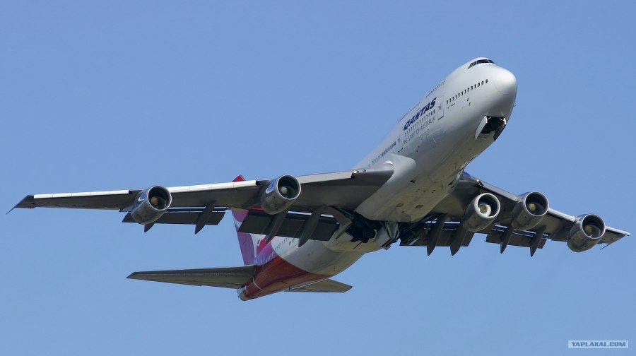 Двигатель Boeing 747
