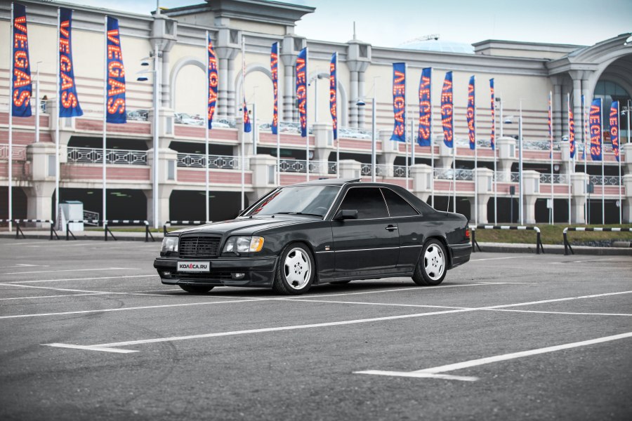 Mercedes Benz e124 купе