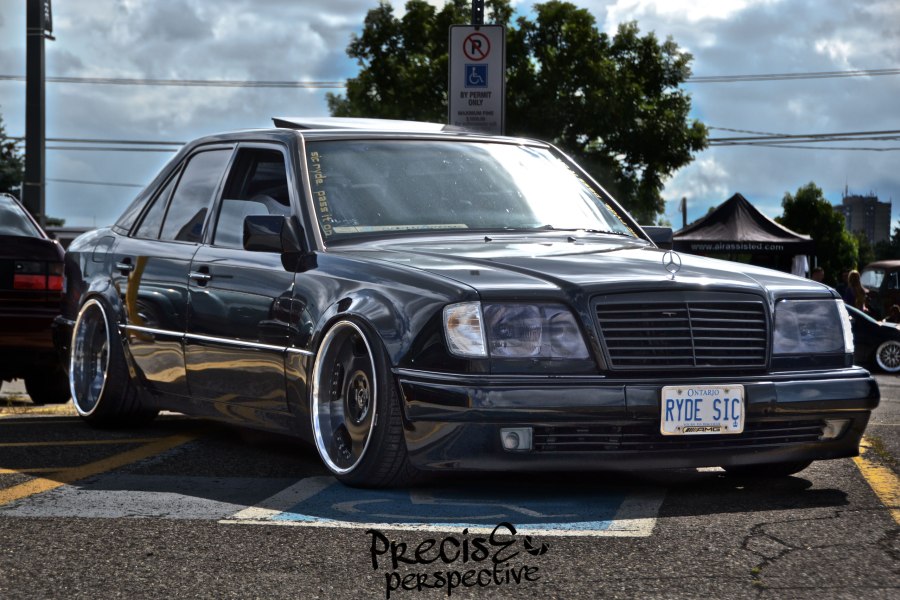 Mercedes Benz w124 Wald
