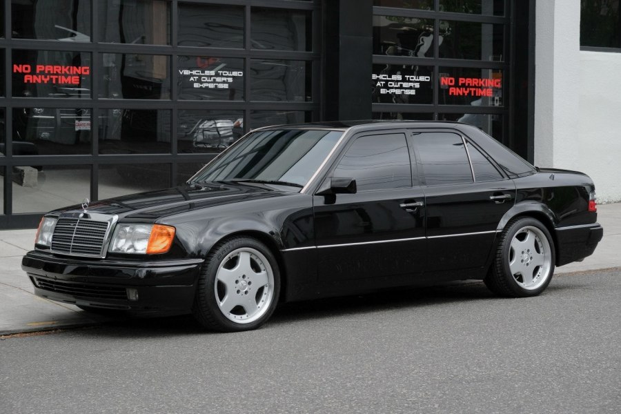 Mercedes Benz e60 AMG w124
