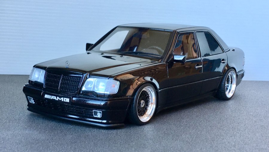 Mercedes w124 серебристый