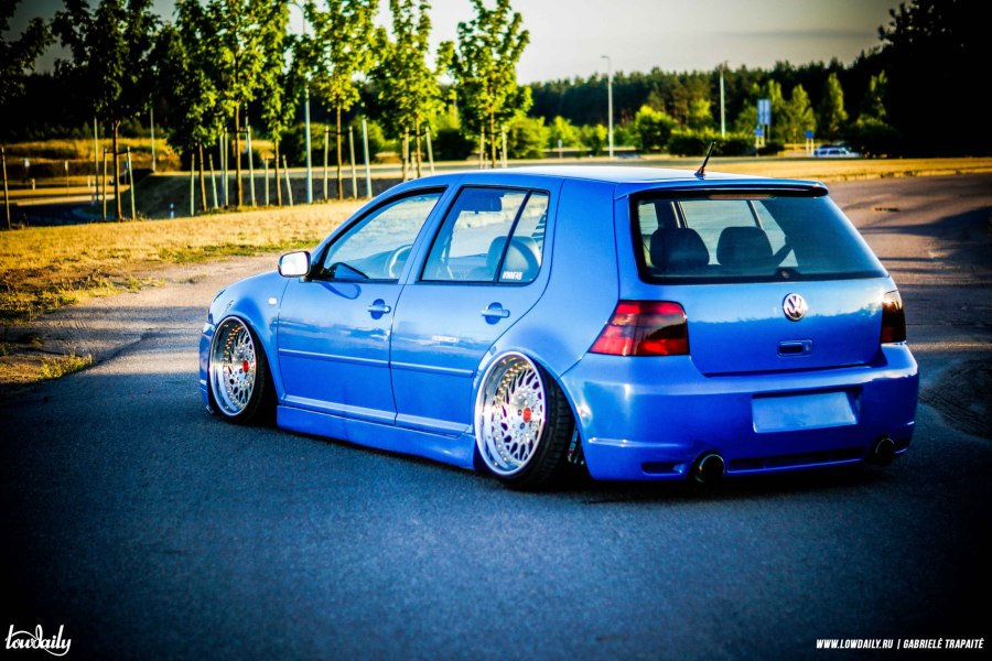 VW Golf 4 r