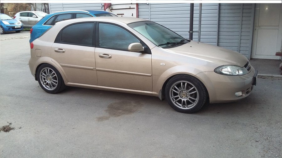 Chevrolet Lacetti хэтчбек r16