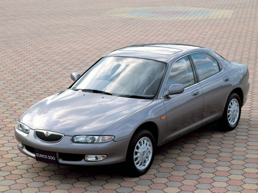 Mazda 323 bg седан