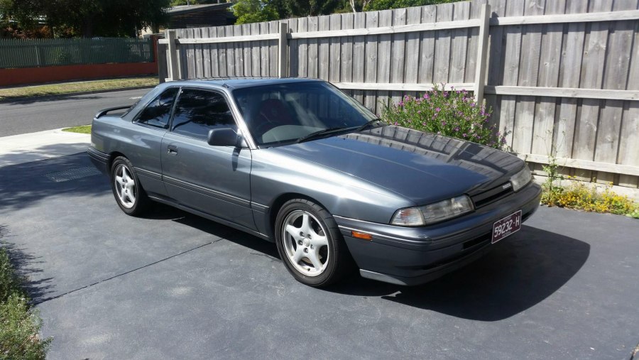 Mazda 323 v 1994