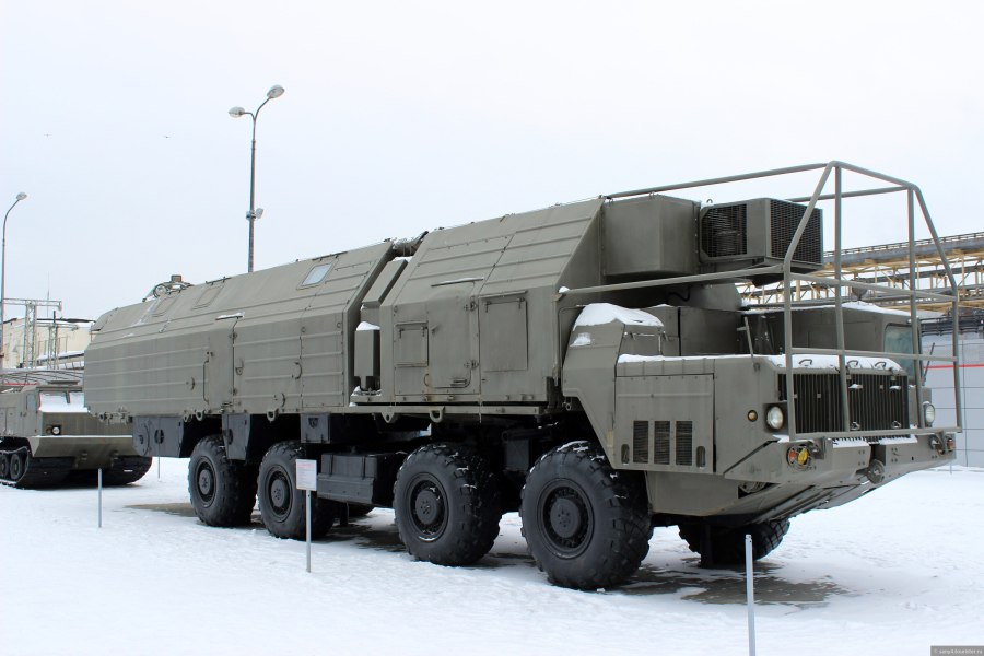 МАЗ 543 МОБД внутри
