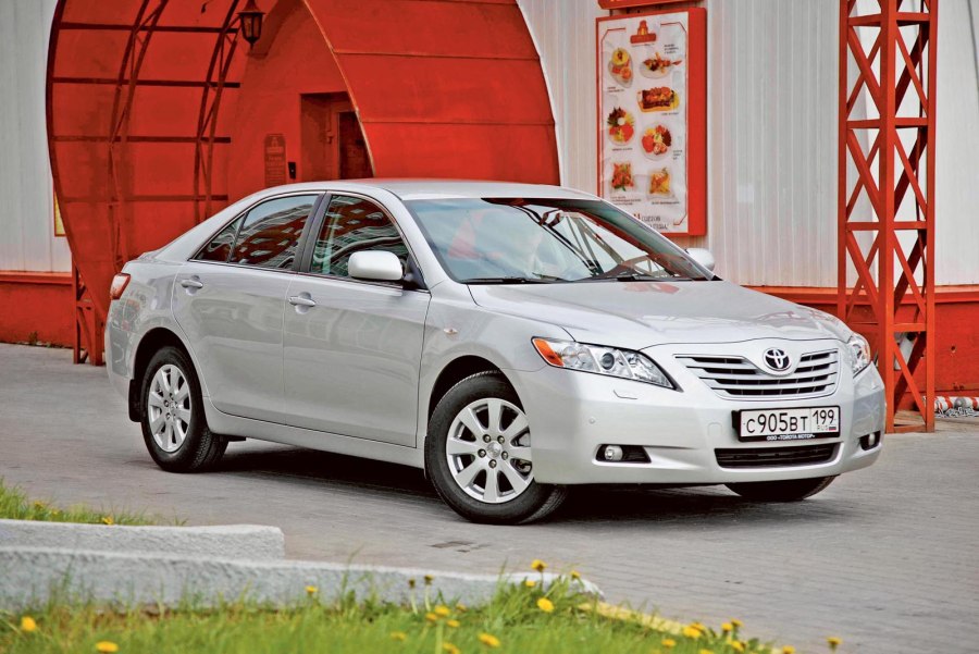 Toyota Camry 40