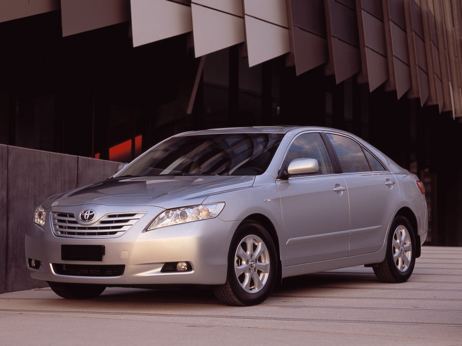 Toyota Camry 40