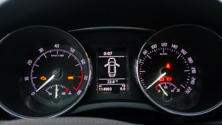 Skoda Superb приборная панель