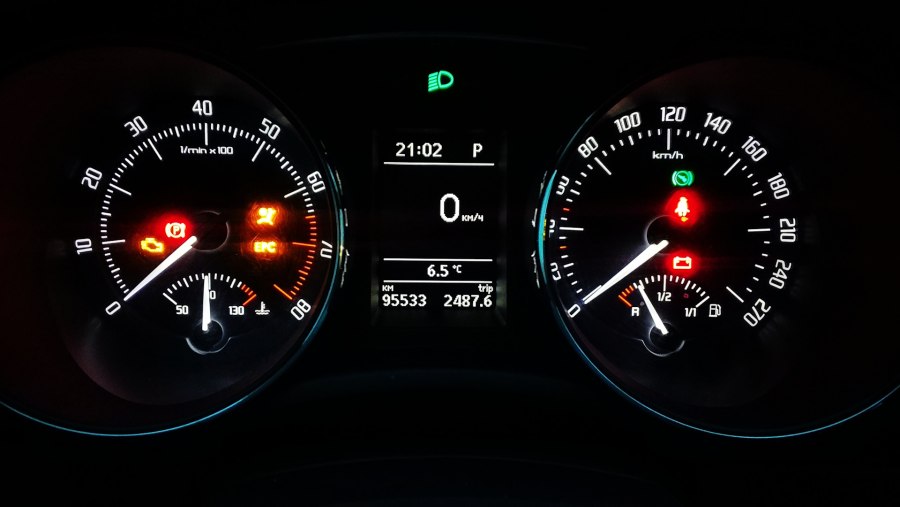Цветной максидот Skoda Superb 2
