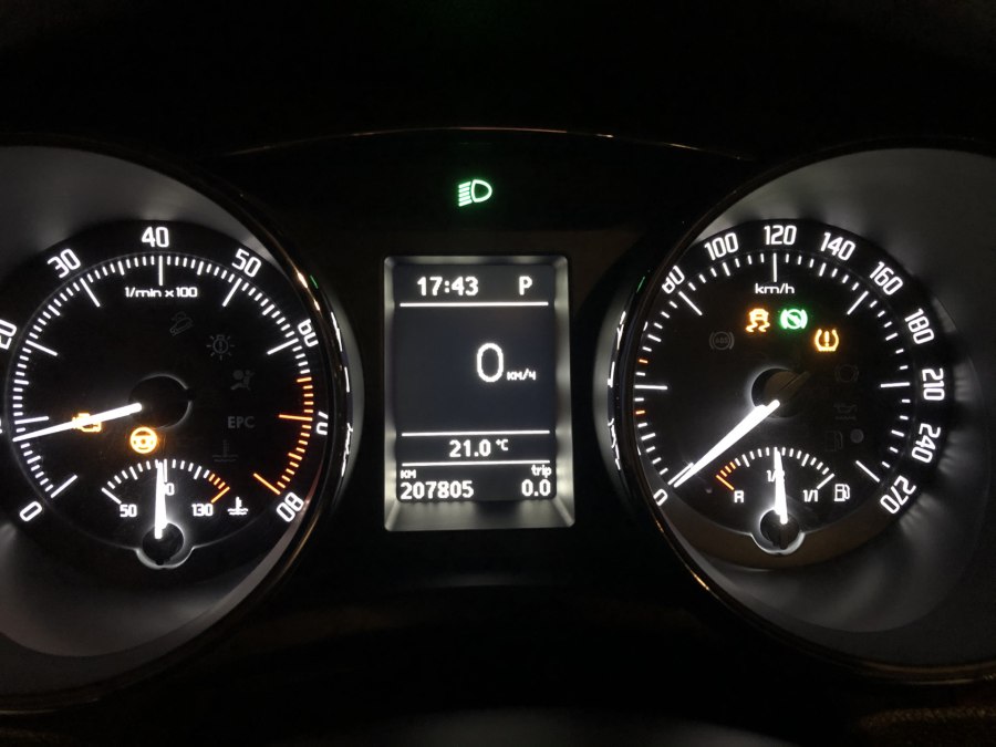 Приборная панель Skoda Superb mk3