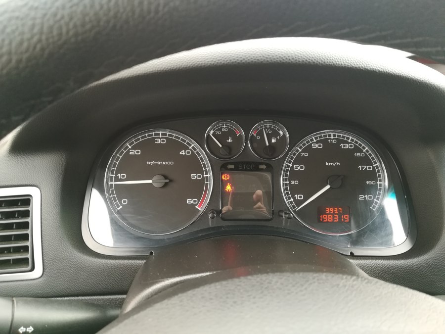 Пежо 308 значки на приборной панели
