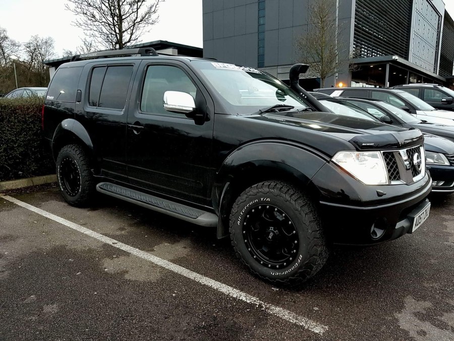 Nissan Pathfinder stance