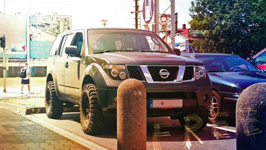 Nissan Pathfinder 92