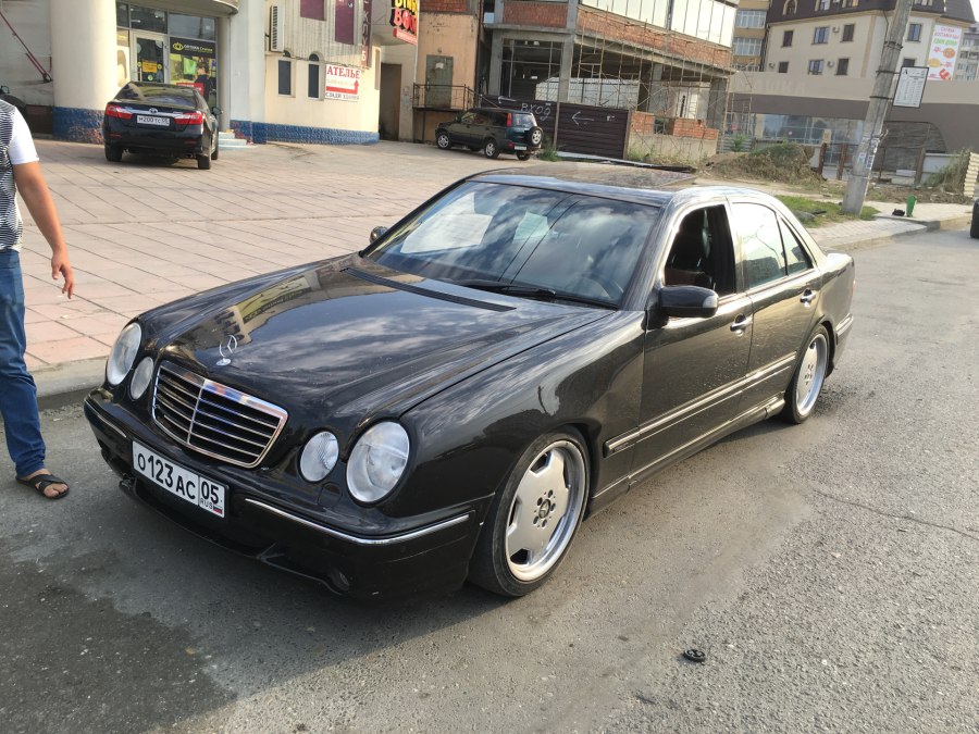 Mercedes Benz w210 e55