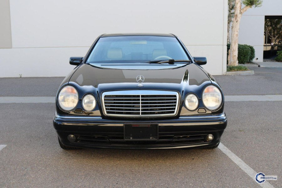 Mercedes-Benz очкарик 2005