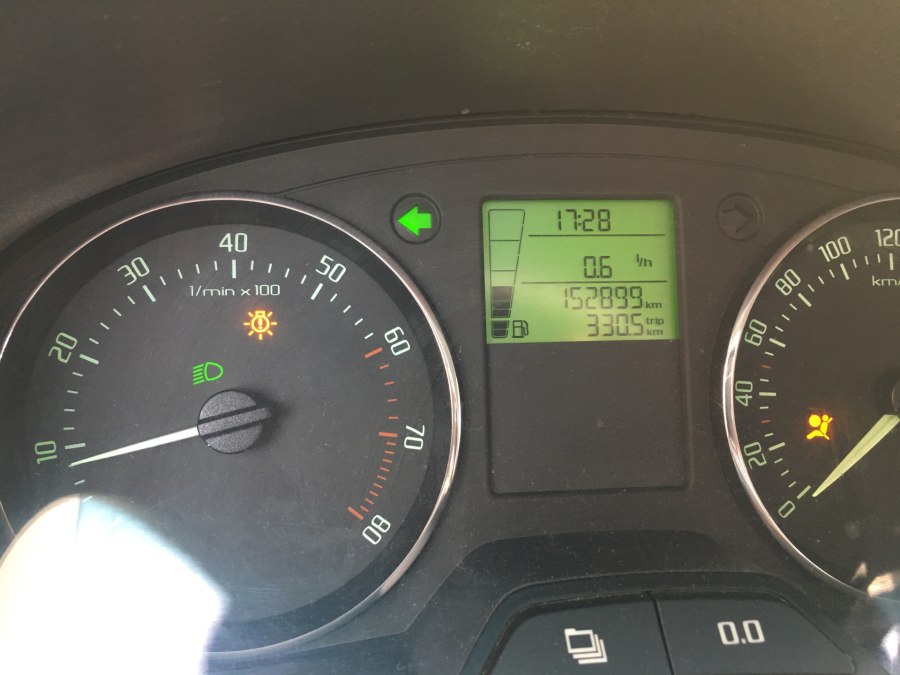 Skoda Fabia 2 приборная панель