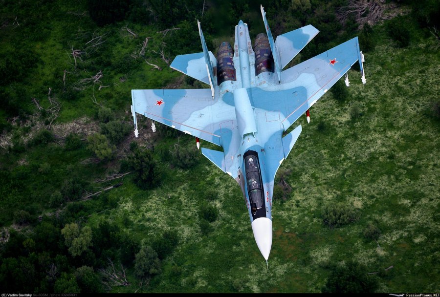 Самолет Су 27