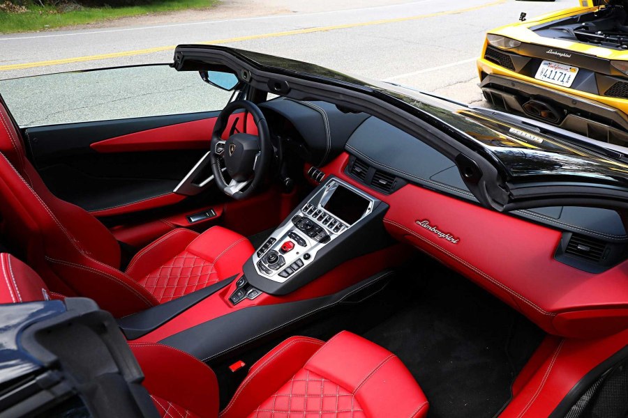 Lamborghini Aventador lp700-4 салон