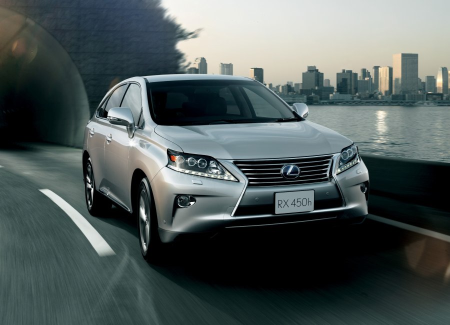 Lexus LX 570 2016 белый