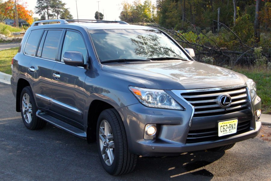 Лексус LX 550