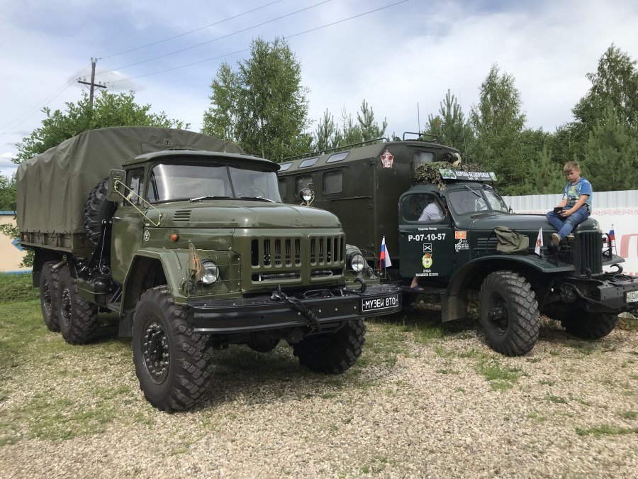 ЗИЛ 131 армейский