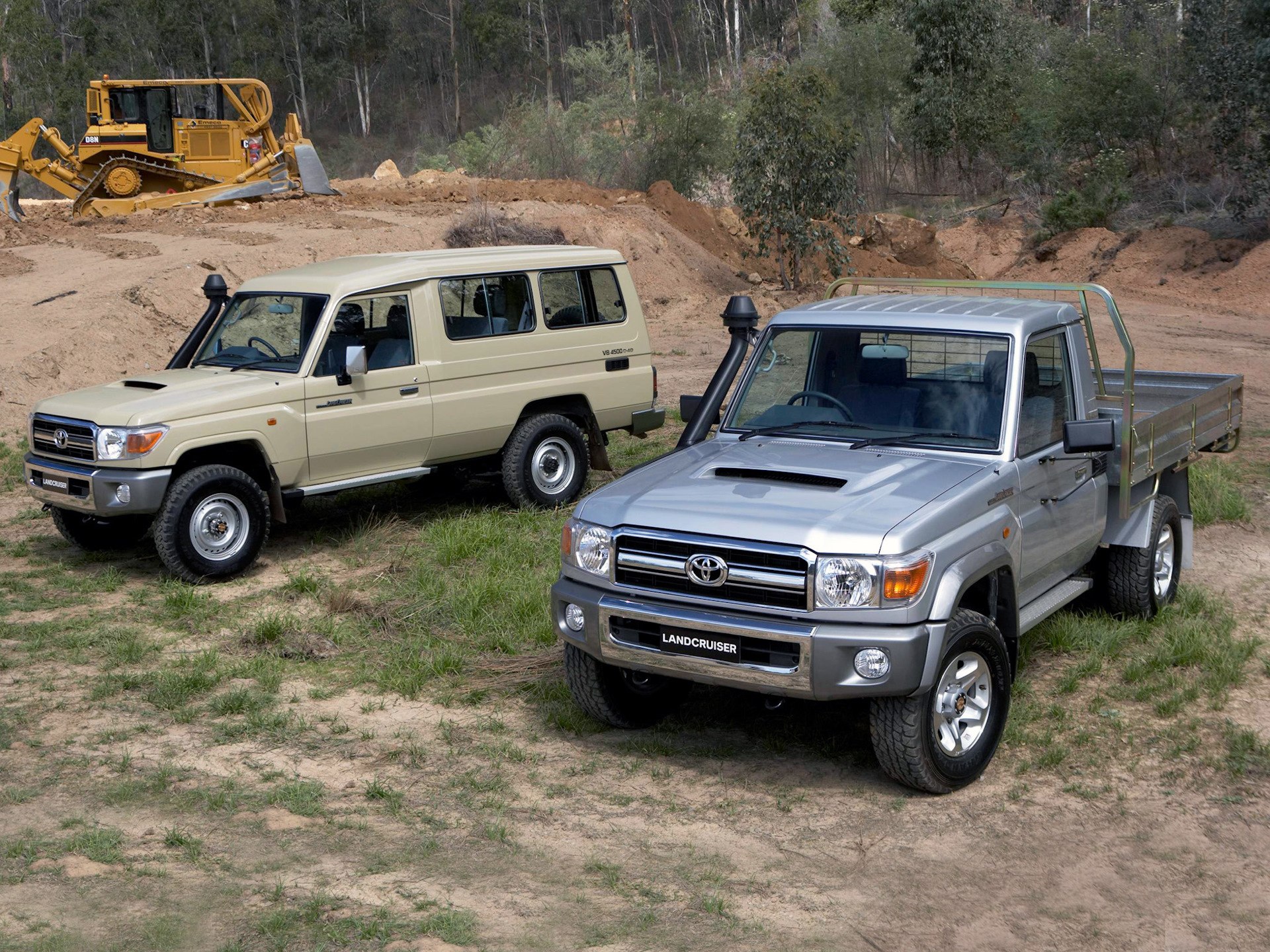 Toyota Land Cruiser 76 Pickup