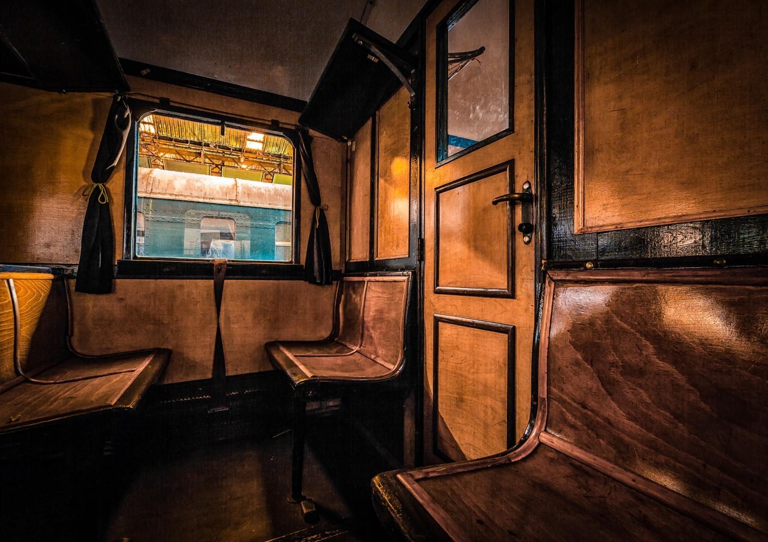 Старинный поезд внутри