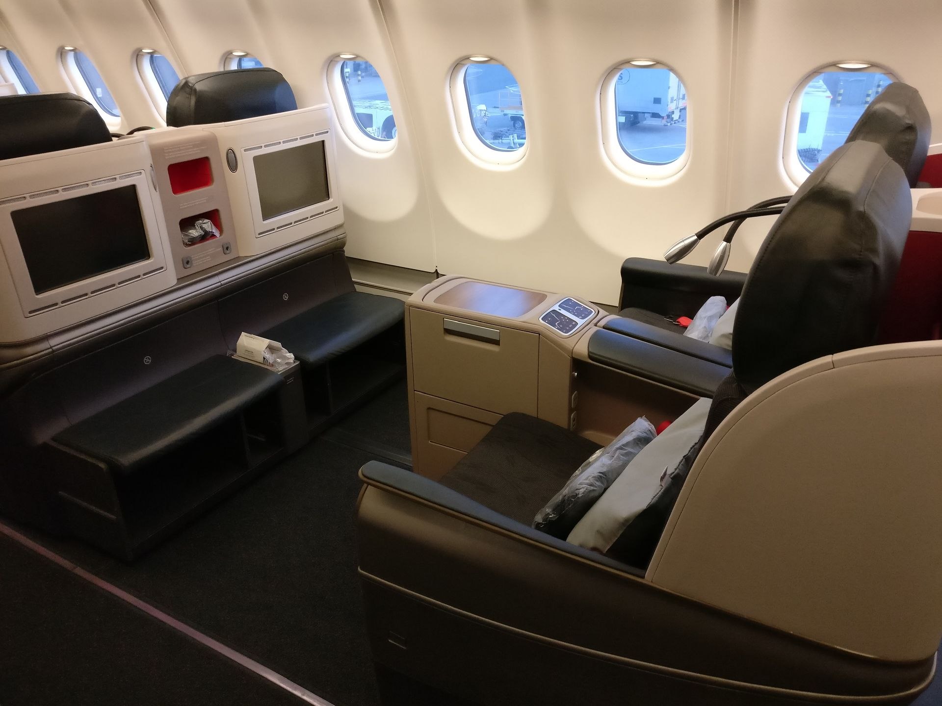 Turkish airlines a330 300. Airbus a330 Turkish Airlines Business class. Airbus a330‑300 бизнес турецкие. Аэробус а330 Туркиш Эйрлайнс. A330 Turkish Airlines Business класс.