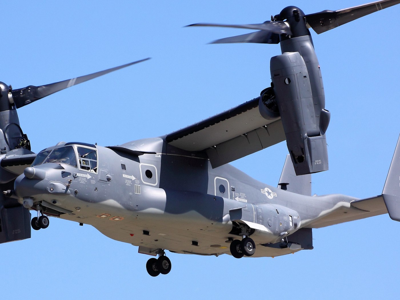 Конвертоплан что это фото. CV-22 Osprey. Вертолет Bell v-22 Osprey. Конвертоплан b12. Flight International v-22 Osprey.