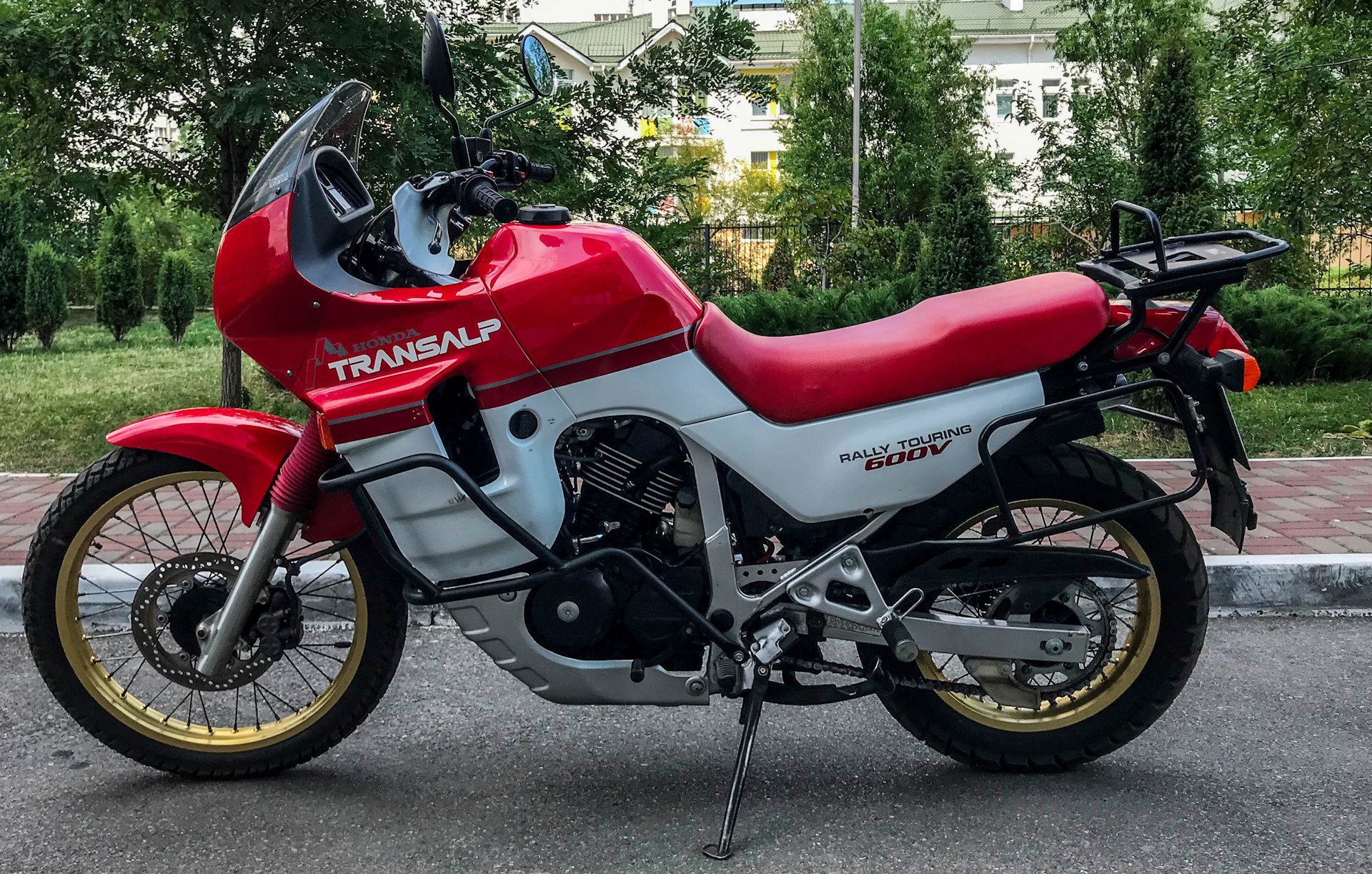 Honda transalp. Honda Transalp 600. Хонда трансальп 600. Honda Transalp 1991. Хонда трансальп 1987.